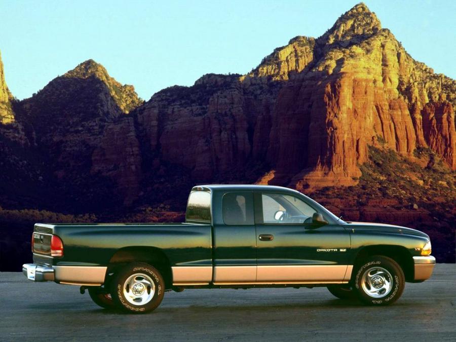  Dodge Dakota Club Cab 1997 года  (фото 2 из 10)